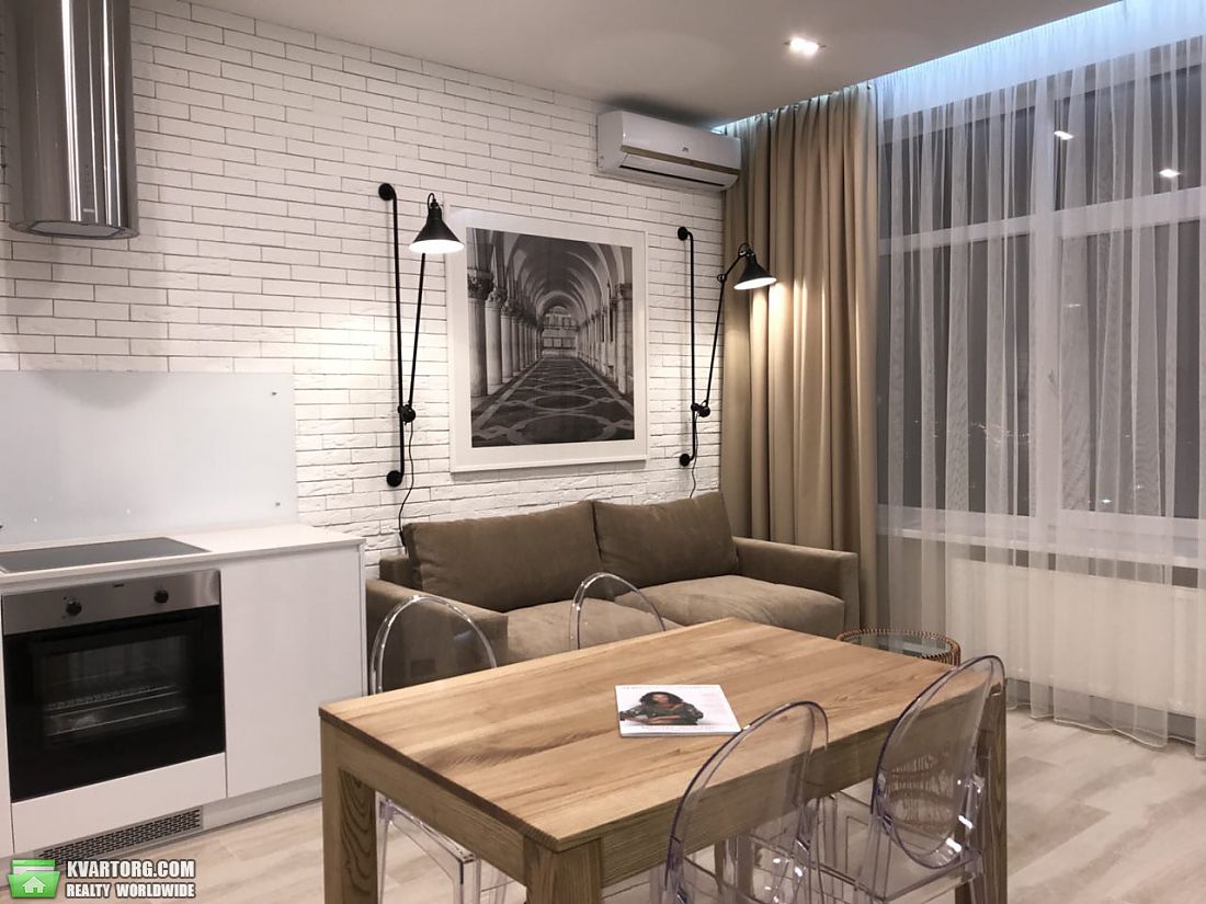 Rent out 2-room apartment. Киев, Драгомирова ул. — photo 1