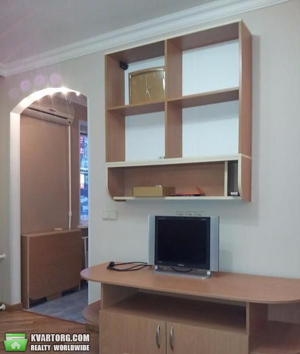 Sell 1-room apartment. Киев,  Владимирская — photo 2