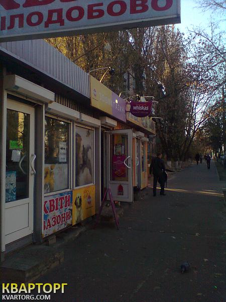 Rent out shop. Киев,  Щусева — photo 1