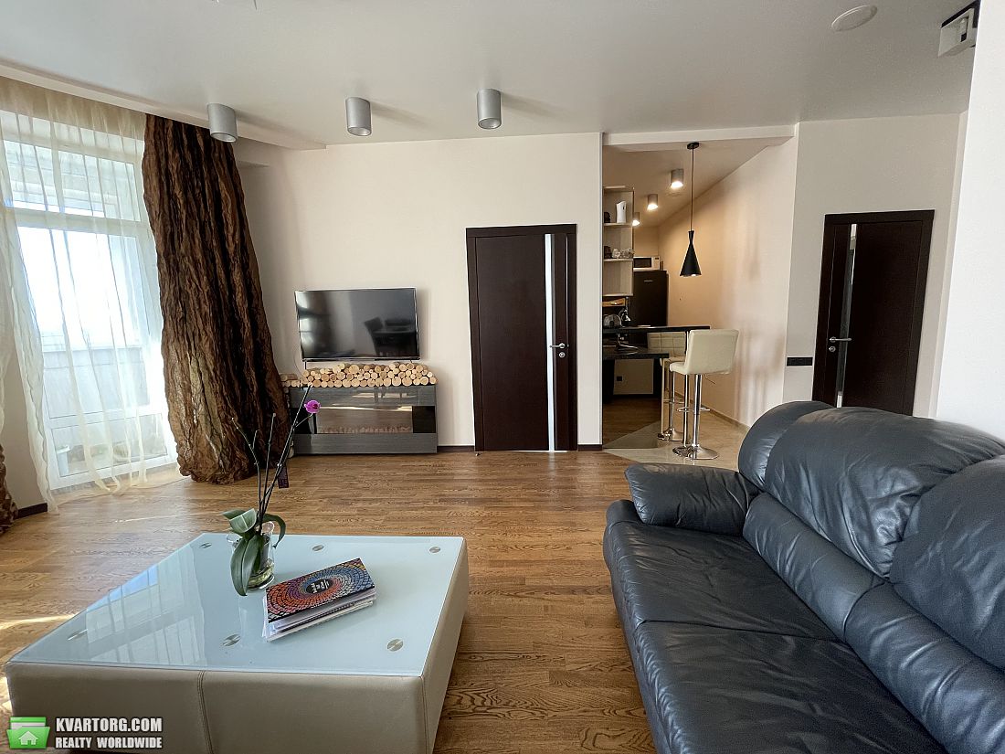 Rent out 2-room apartment. Киев, Михновского — photo 1