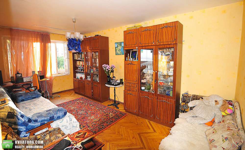 Sell 3-room apartment. Киев,  Автозаводская — photo 1