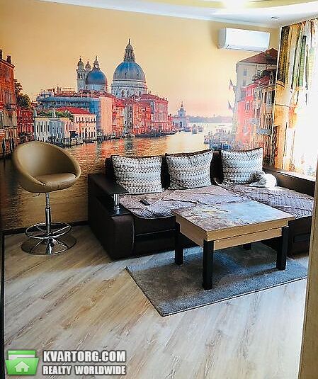 Sell 2-room apartment. Киев,  Комбинатная — photo 3