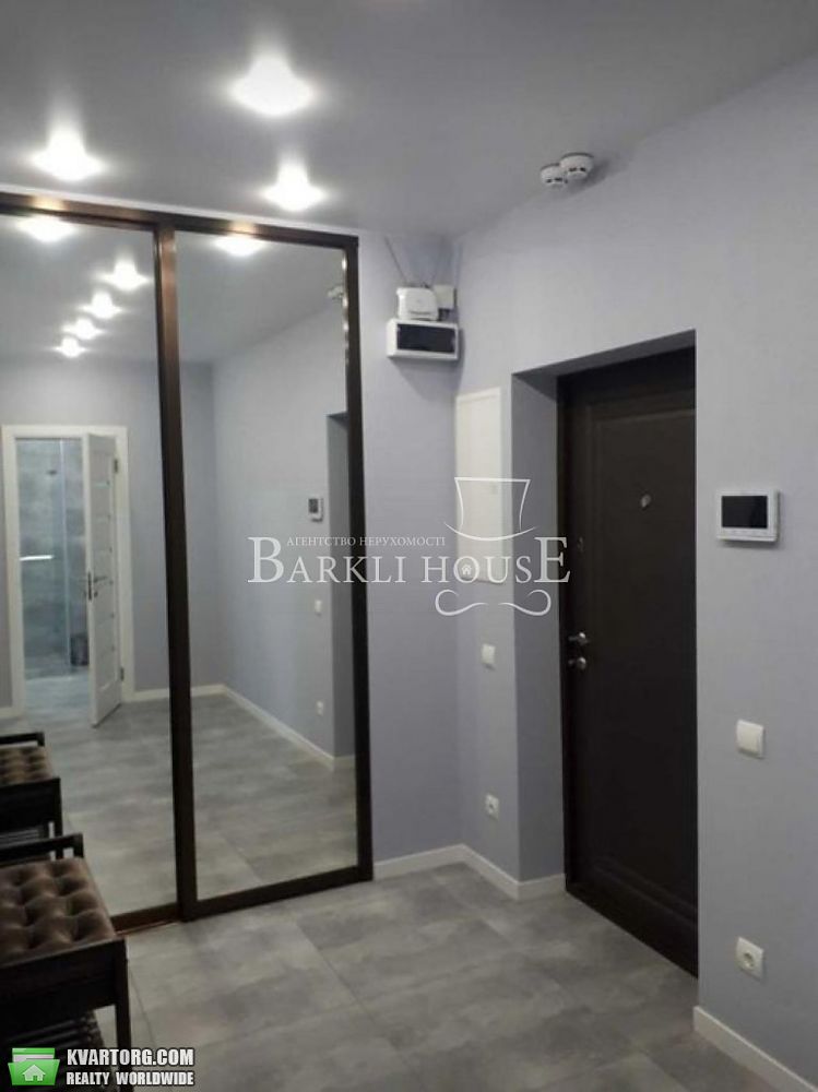 Rent out 2-room apartment. Киев,  Липковского — photo 8