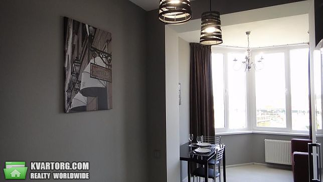 Rent out 2-room apartment. Киев,  Леси Украинки — photo 1