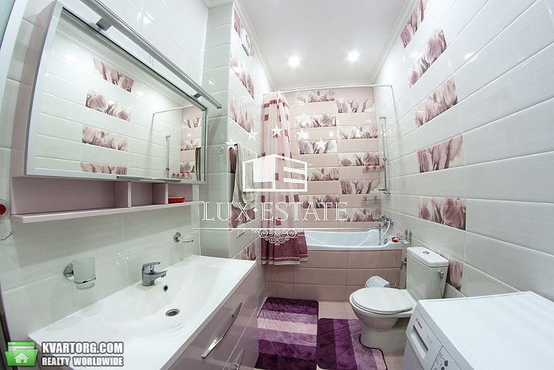 Rent out 3-room apartment. Киев,  Щорса — photo 3