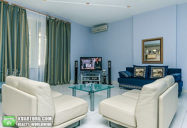 Rent out 4-room apartment. Киев, Лютеранская — photo 1