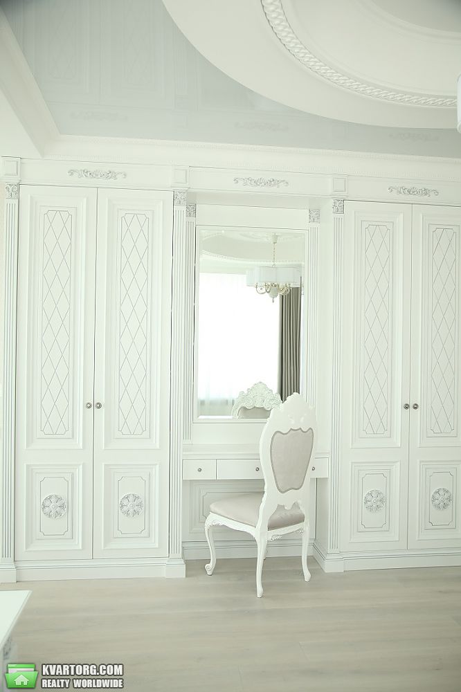 Sell 4-room apartment. Киев, Драгомирова ул. — photo 6