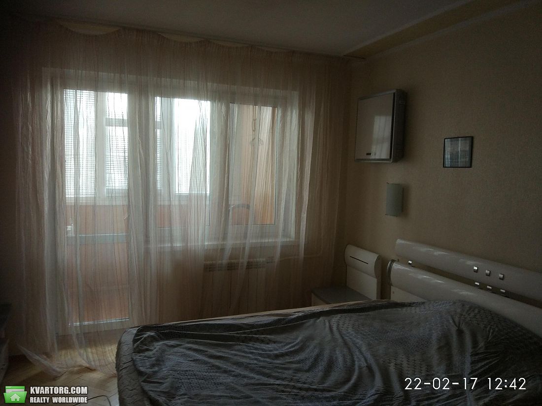 Rent out 1-room apartment. Киев,  Кловский спуск — photo 2
