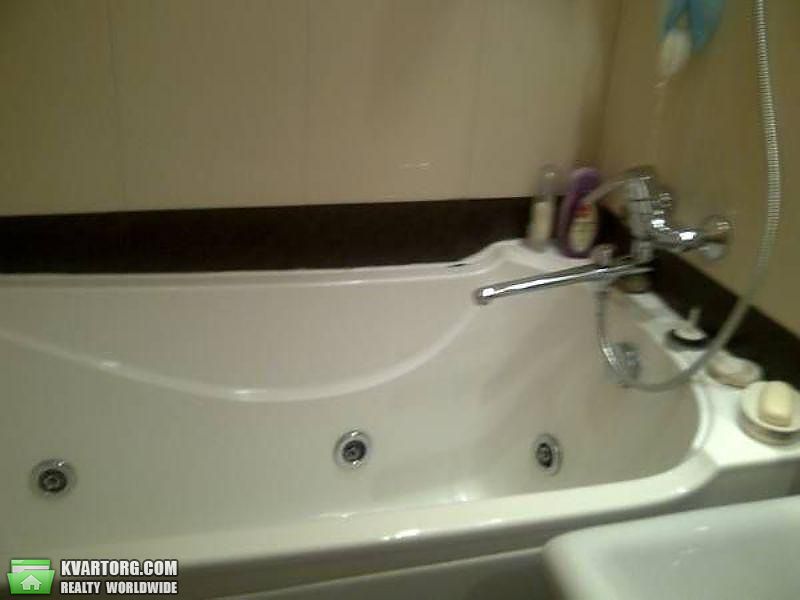Rent out 3-room apartment. Киев,  Дмитриевская — photo 6