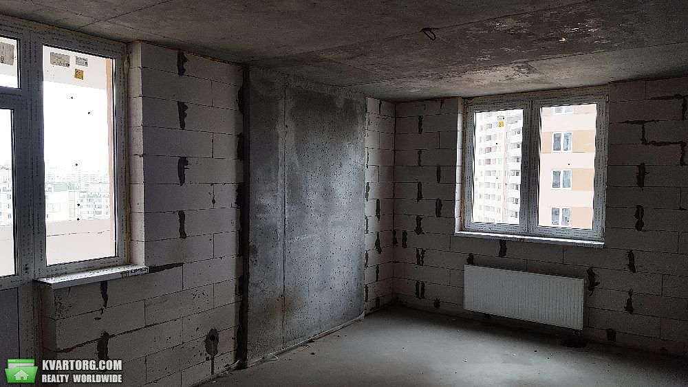 Sell 2-room apartment. Киев,  Крушельницкой — photo 2