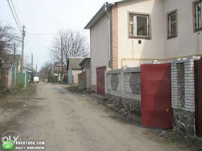 Rent out house. Киев, Садовая — photo 1