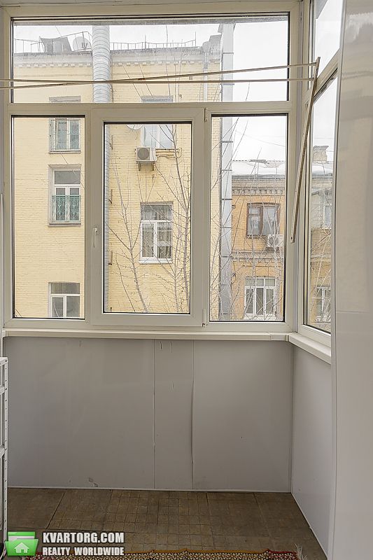 Rent out 1-room apartment. Киев,  Малая Житомирская — photo 5