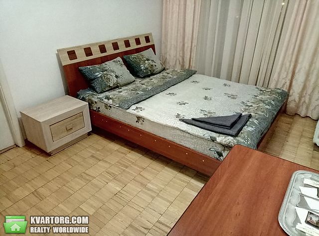 Rent out 1-room apartment. Киев, Героев Сталинграда пр. — photo 1
