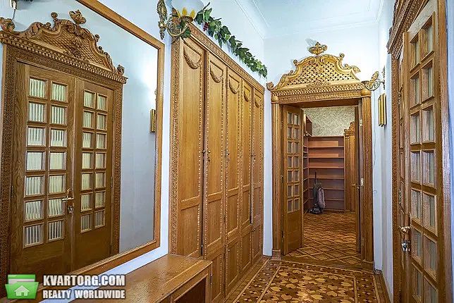 Rent out 2-room apartment. Киев,  Богдана Хмельницкого — photo 3