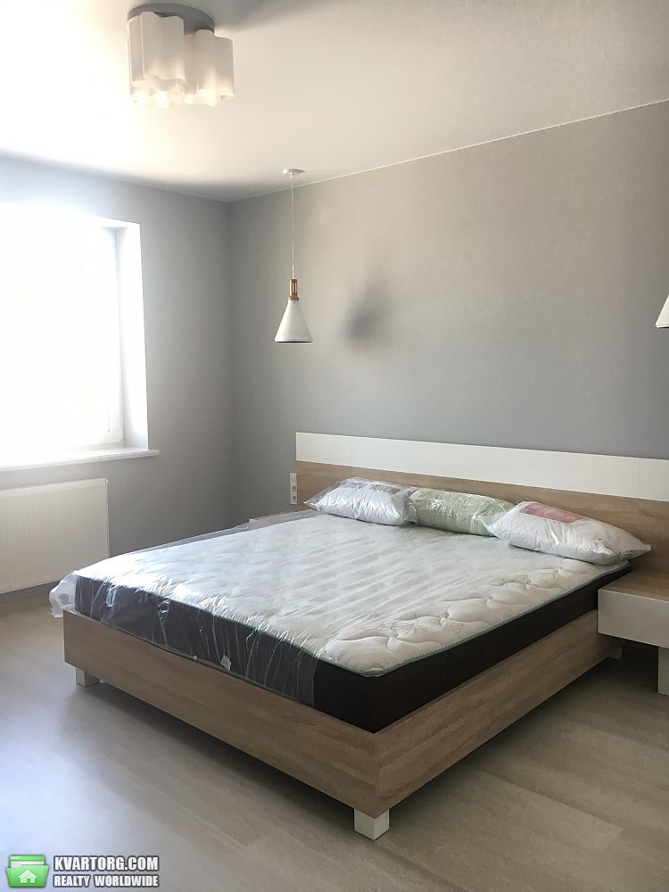 Rent out 2-room apartment. Киев,  Ревуцкого — photo 9