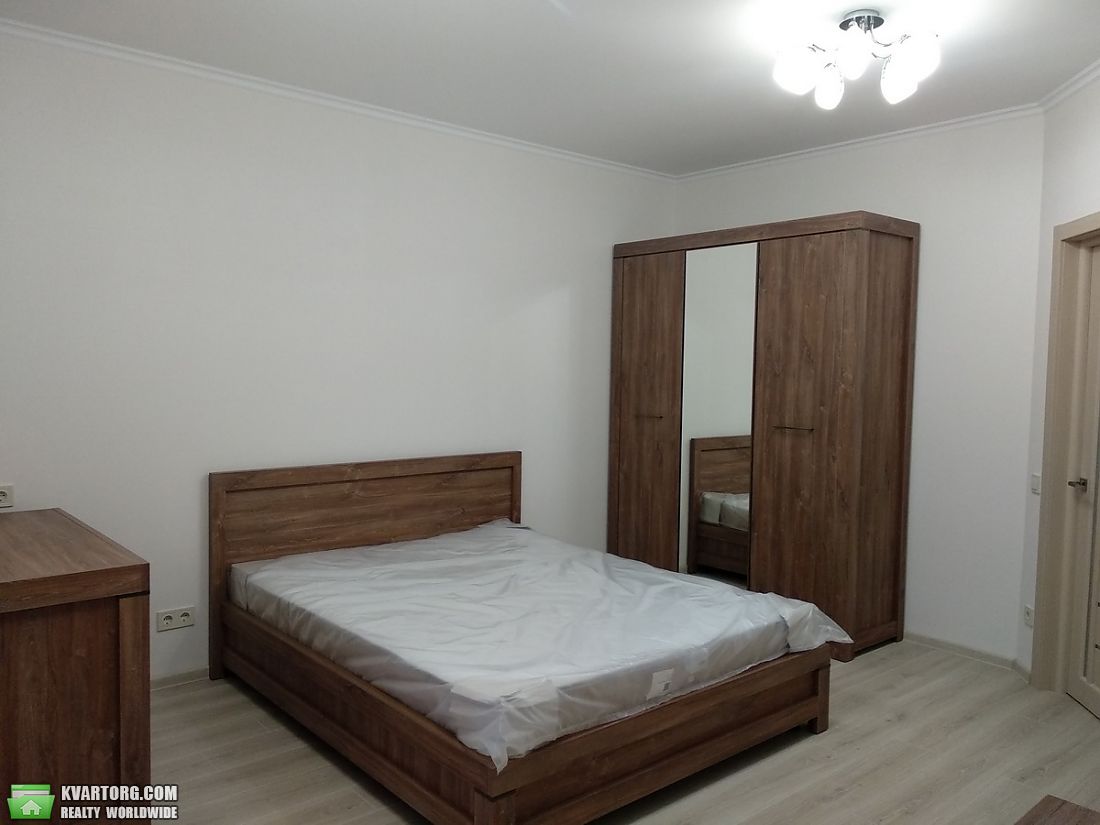 Rent out 1-room apartment. Киев, Липковского — photo 1
