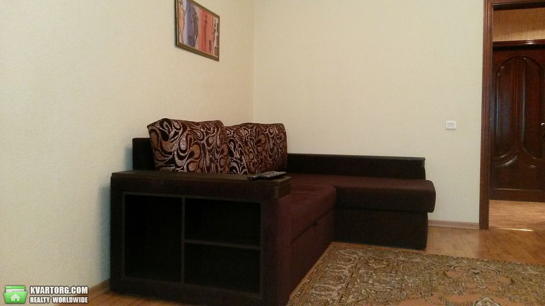 Rent out 1-room apartment. Киев,  Оболонский пр — photo 1