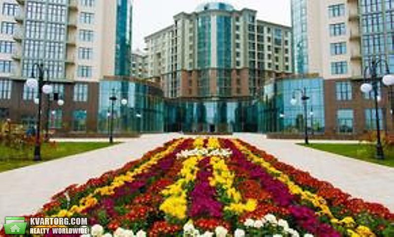 Sell 3-room apartment. Киев,  Драгомирова — photo 1
