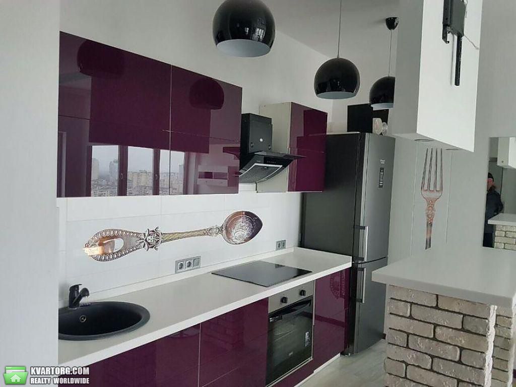 Rent out 2-room apartment. Киев,  Оболонский пр — photo 1