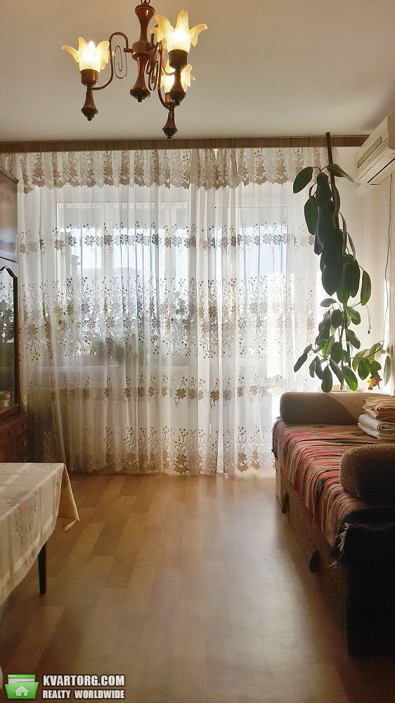 Sell 2-room apartment. Киев,  Машиностроительный пер — photo 1