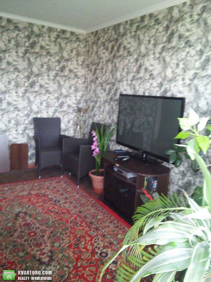 Sell 4-room apartment. Днепропетровск, Коммунаровская — photo 2