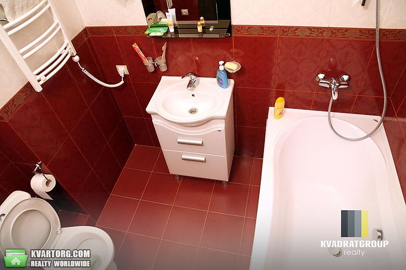 Rent out 3-room apartment. Днепропетровск, Исполкомовская — photo 1