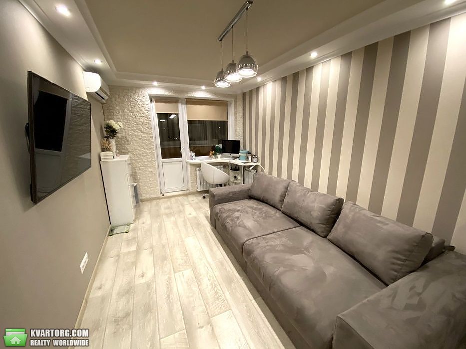 Sell 3-room apartment. Киев,  Радужная — photo 3