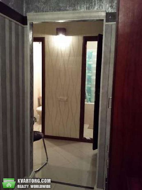 Sell 2-room apartment. Киев,  Срибнокильская — photo 8
