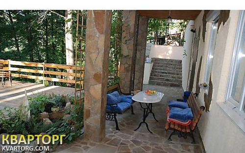 Rent out house. Киев, Лесная — photo 1