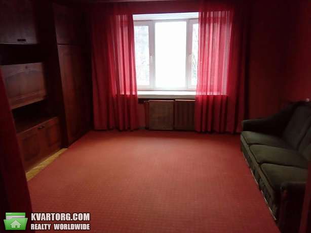 Rent out 2-room apartment. Киев,  Петропавловская — photo 1