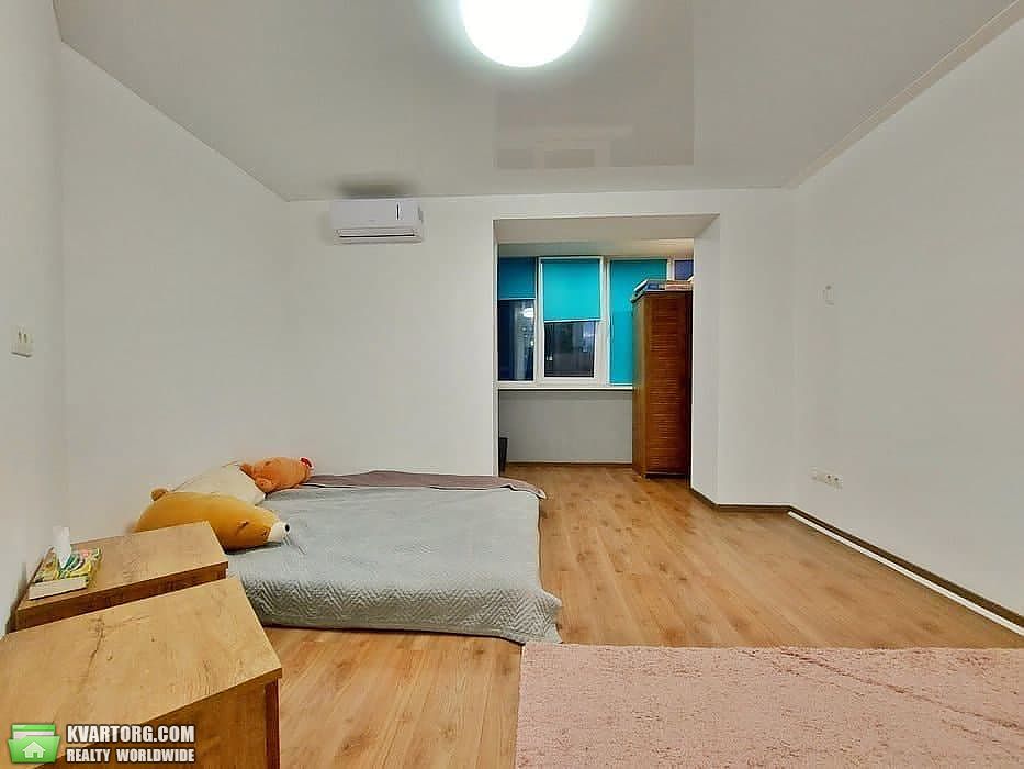 Sell 2-room apartment. Днепропетровск, набережная Победы — photo 4