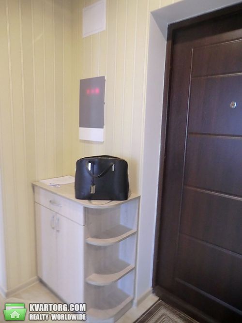 Rent out 2-room apartment. Киев,  Кольцова бул — photo 9