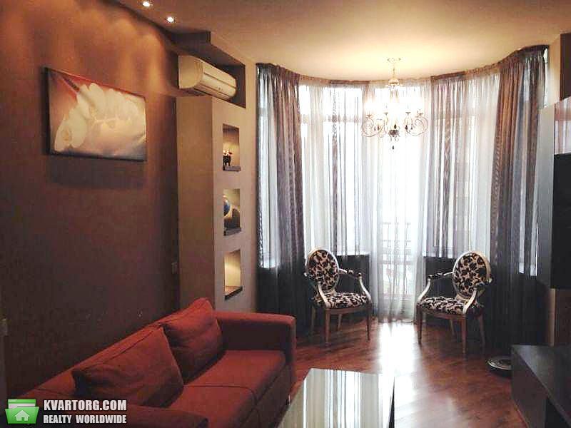 Rent out 2-room apartment. Киев,  Полтавская — photo 1