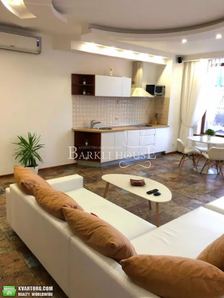 Rent out 3-room apartment. Киев,  Жилянская — photo 5