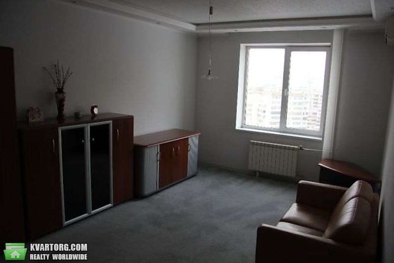 Sell 3-room apartment. Киев,  Срибнокильская — photo 3