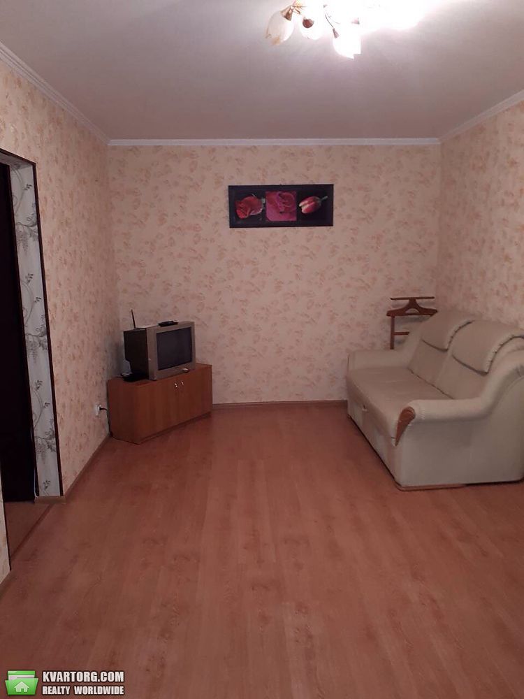 Rent out 2-room apartment. Киев, архипенко — photo 5