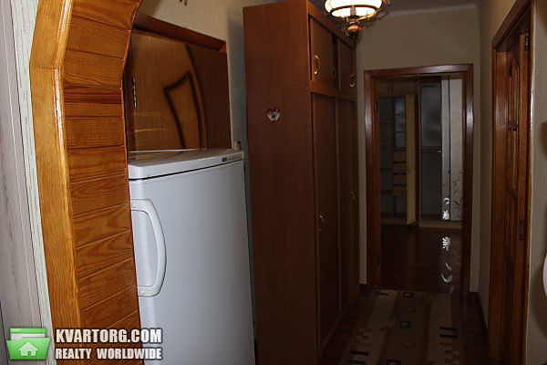 Rent out 2-room apartment. Киев,  Ревуцкого — photo 5