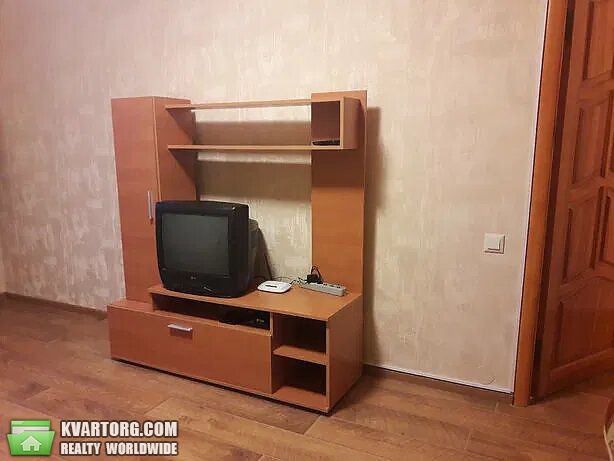 Rent out 2-room apartment. Киев,  Голосеевская — photo 5