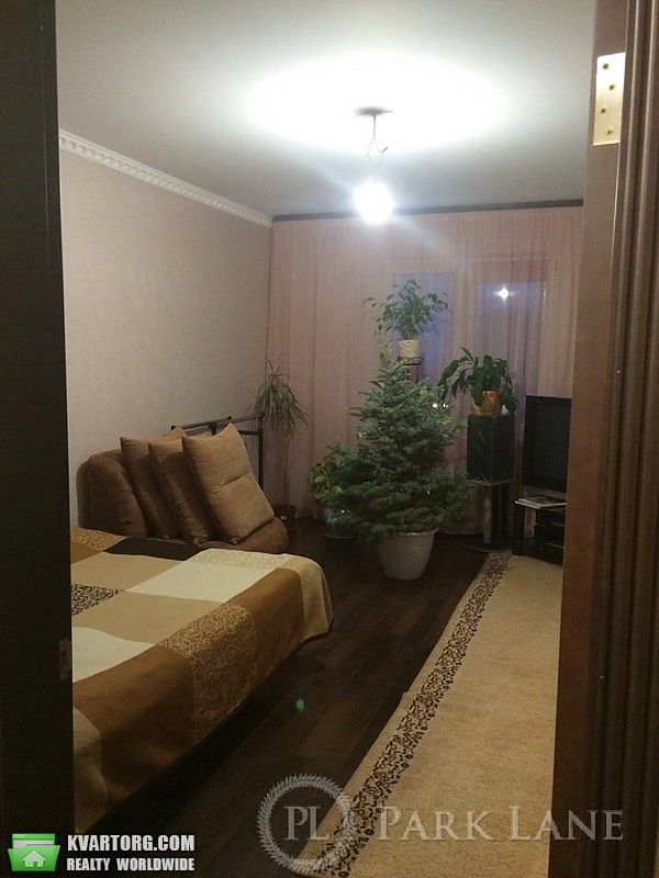 Sell 2-room apartment. Киев,  Урловская — photo 1