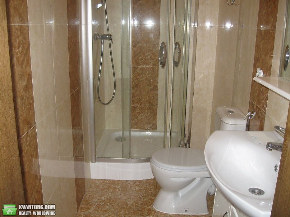 Rent out 2-room apartment. Киев,  Днепровская наб — photo 4
