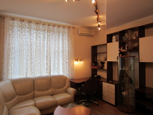 Rent out 4-room apartment. Киев, Институтская — photo 5