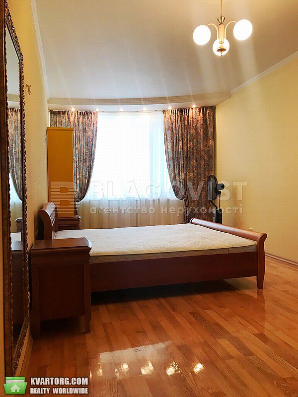 Rent out 2-room apartment. Киев,  Верховинная — photo 5