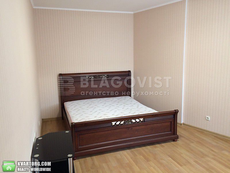Rent out 1-room apartment. Киев,  Героев Сталинграда пр — photo 2