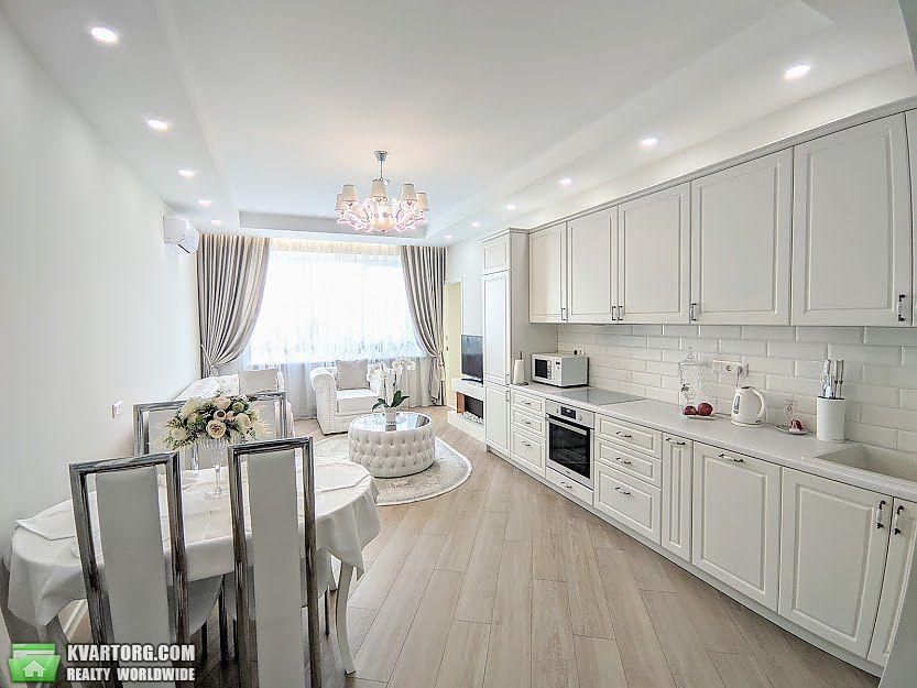 Sell 2-room apartment. Киев, Вышгородская — photo 1
