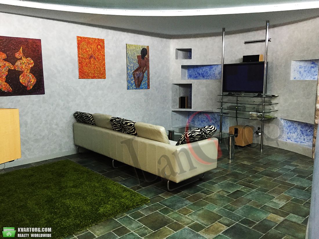 Rent out 3-room apartment. Киев,  Амосова — photo 3