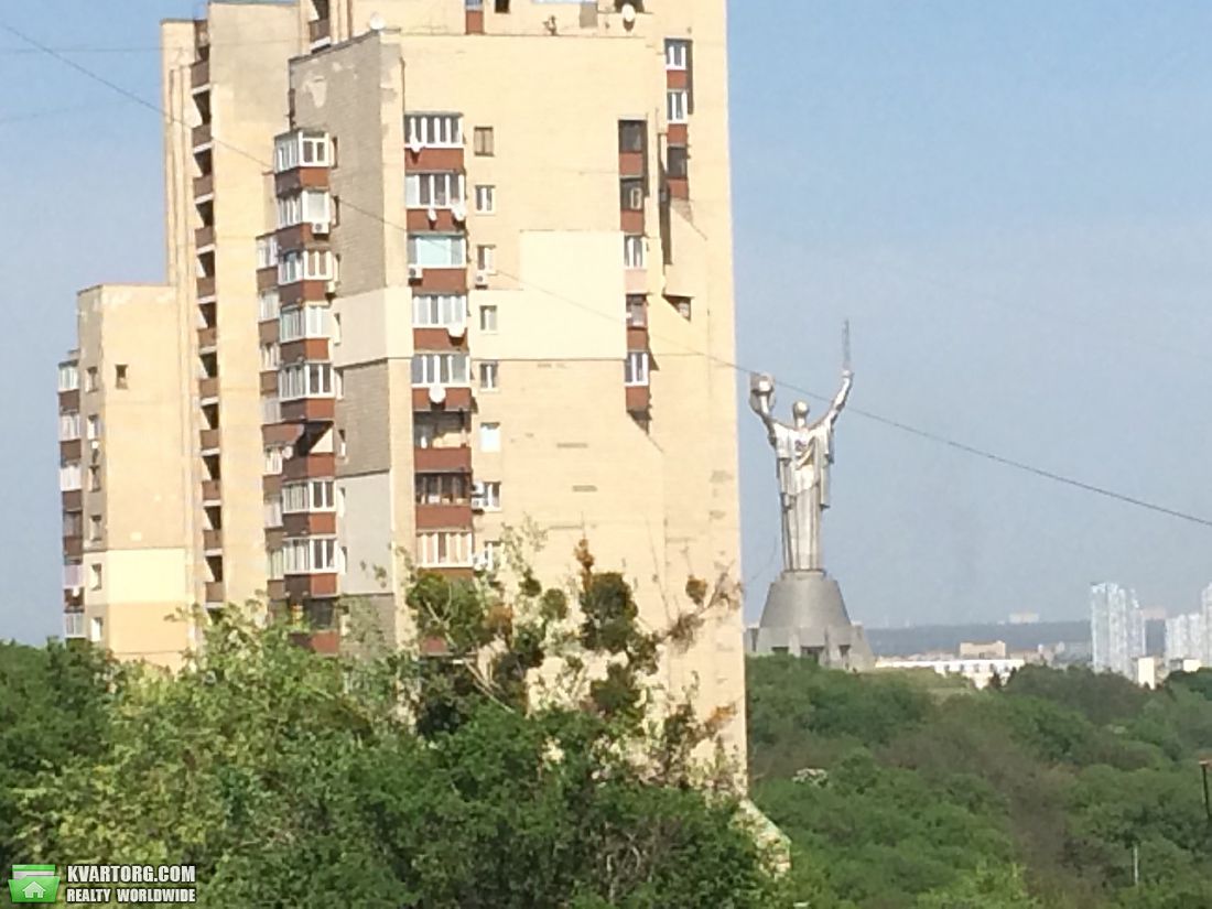 Rent out 2-room apartment. Киев,  Леси Украинки бул — photo 1
