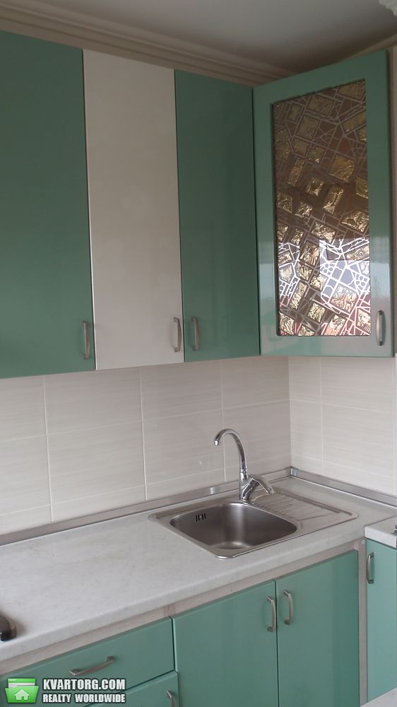 Rent out 2-room apartment. Киев, Кирилловская — photo 2