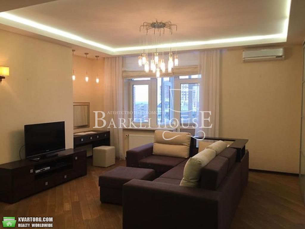 Rent out 2-room apartment. Киев,  Старонаводницкая — photo 1