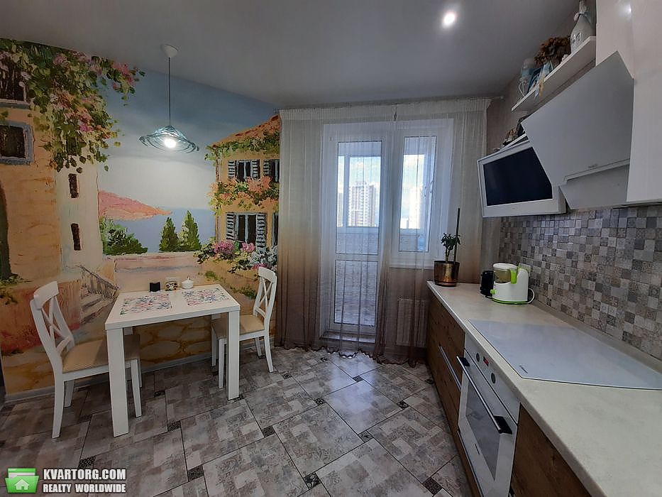 Sell 3-room apartment. Киев, Поправки — photo 2