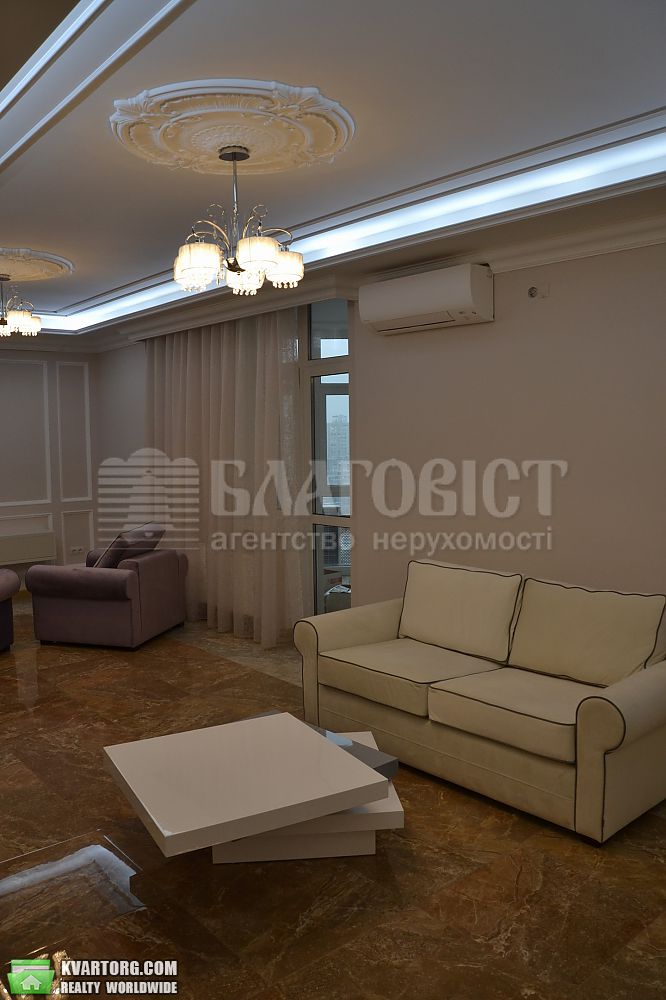 Rent out 3-room apartment. Киев,  Глубочицкая — photo 1